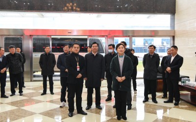 湖(hú)南省政協主席李微微率隊莅臨聰廚調研指導工(gōng)作(zuò)